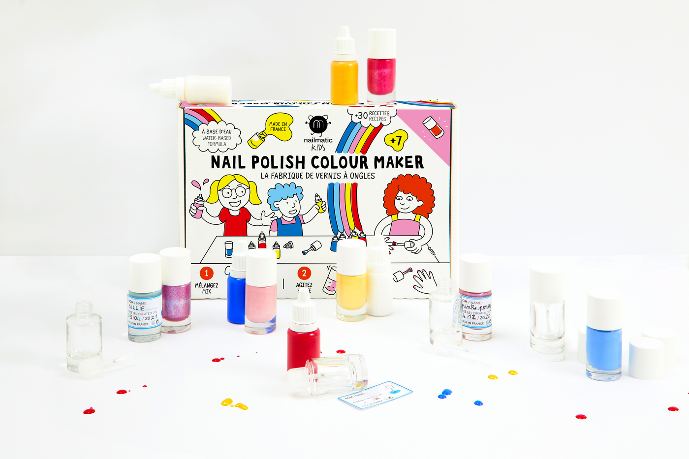 Set Nail Polish Colour Maker de Nailmatic Kids para crear esmaltes infantiles, con caja ilustrada y materiales incluidos.