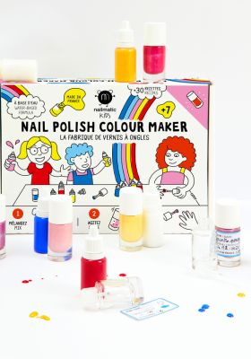 Set Nail Polish Colour Maker de Nailmatic Kids para crear esmaltes infantiles, con caja ilustrada y materiales incluidos.