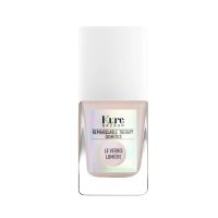 Iluminador de uñas Kure Bazaar Illuminateur Beige en tono nude luminoso, fórmula clean beauty.